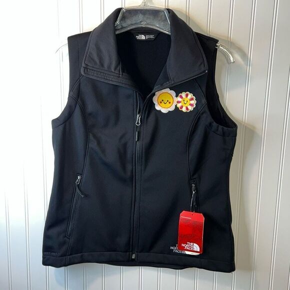 The North Face Womens Vest Black Medium Windwall Slim Fit Happy Face Patches NWT - Picture 1 of 13